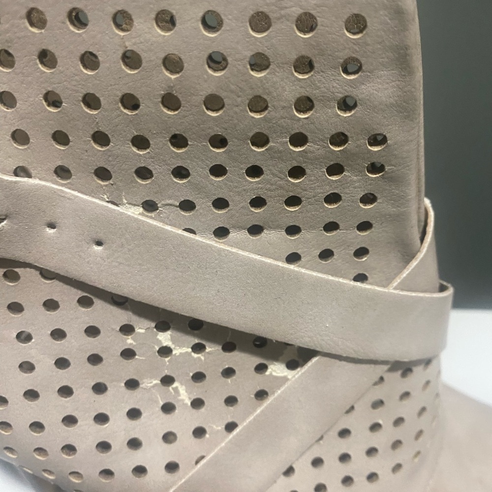 Bumper Tan High Strappy High Heel (4in) Boots-size 9 - Picture 4 of 8